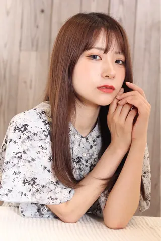 ミディアム 石沢 知康のヘアスタイル