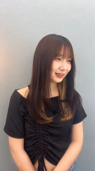 ロング ブリーチなしwカラー 🐈⬛kotoseのヘアスタイル