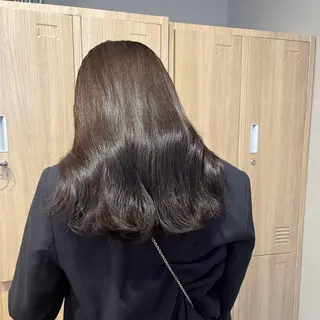 カラー オリーブ🎶アッシュ グレージュちひろ🧸のヘアスタイル