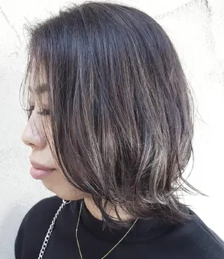 ショート カラー しらはま ようこのヘアスタイル