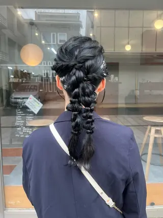 セミロング ヘアアレンジ 🟣niw SHUNNA🟣のヘアスタイル