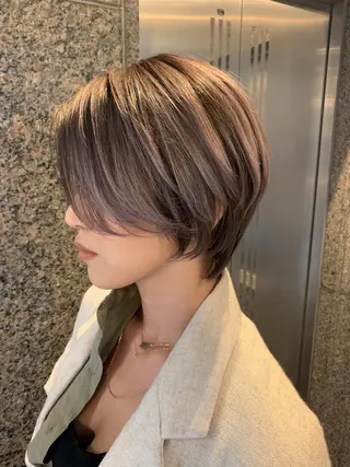 ショート カラー ヘアアレンジ ブリーチ＆カラーが 得意☀️望月宣雄☀️のヘアスタイル