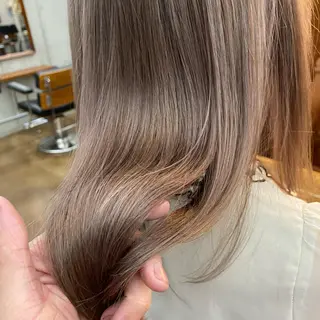 ロング カラー ハイトーン/デザイン hirokiのヘアスタイル