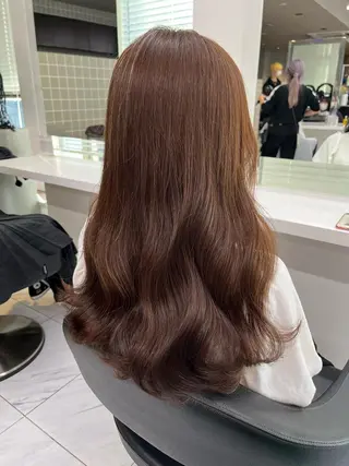 セミロング 寒色＆ブリーチ特化 寒色MiOのヘアスタイル