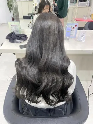 カラー 🪞official FRUITS渋谷🩰のヘアスタイル