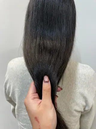 カラー 表参道ミディアム レイヤー山岸季生のヘアスタイル