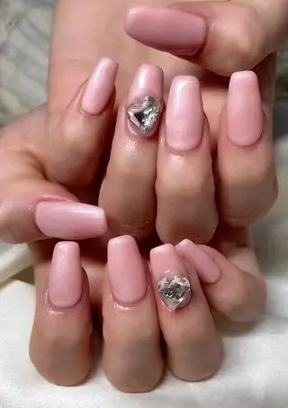 ネイル マツエク・マツパ アイブロウ Nail&eye Belire 新宿のネイルデザイン