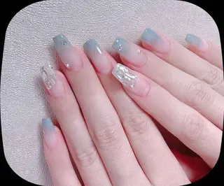 ネイル uu ネイルサロン関内🌼のネイルデザイン