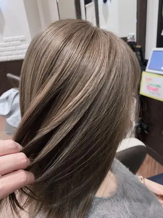 セミロング カラー Ebise Kazunoriのヘアスタイル