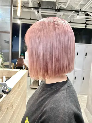 ショート カラー ハイトーン×レイヤー ／遠藤将太のヘアスタイル