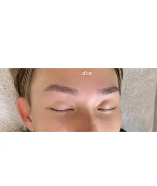 アイブロウ 777nail salonのネイルデザイン