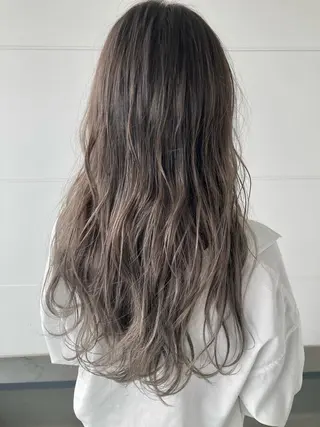 ロング タカツド ユウキのヘアスタイル