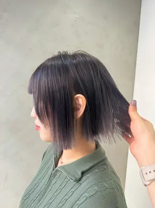 ショート カラー illatos あやののヘアスタイル