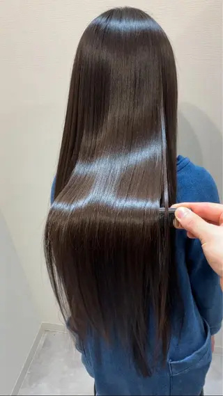 ロング カラー ヘアアレンジ キッズ 横浜関内髪質改善 re:Magoのヘアスタイル