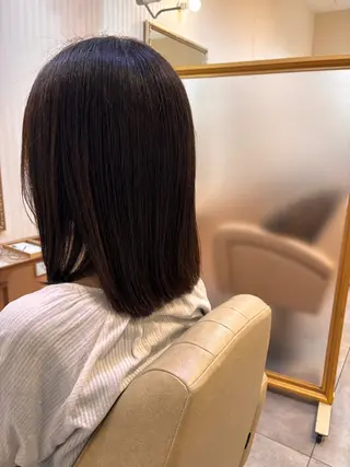 ミディアム 吉井 愛のヘアスタイル