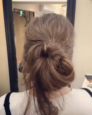セミロング ヘアアレンジ 鶴見 和美のヘアスタイル