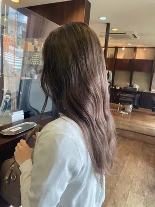 ロング カラー サプリームヘア 飯田みち瑠のヘアスタイル