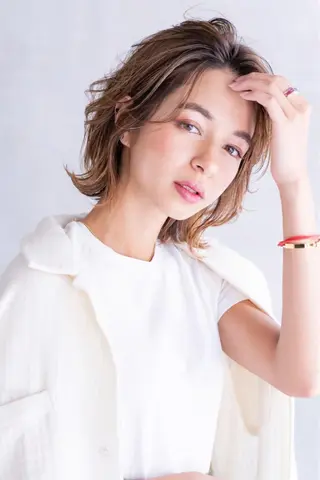 ミディアム ダブルカラー🤍 髪質改善／原島のヘアスタイル