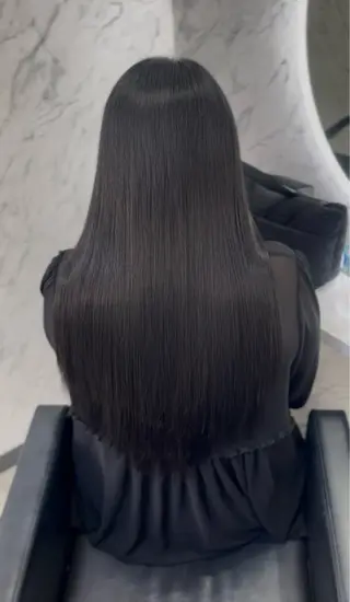 ロング ララモアナ naru.のヘアスタイル