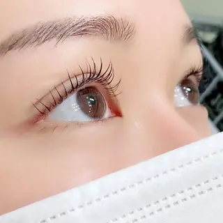 マツエク・マツパ ネイルリボン 受付スタッフのネイルデザイン