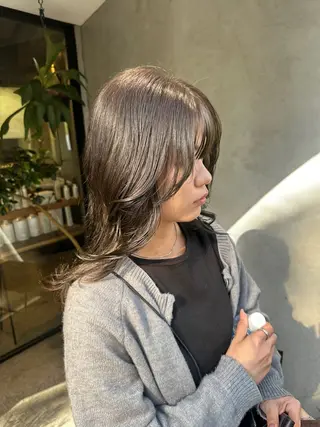 ミディアム カラー 森田楓乃/上前津/ 大須/ブリーチカラーのヘアスタイル