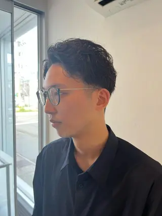 パーマ メンズ 多河 遥のヘアスタイル