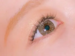 マツエク・マツパ 和田 真弥の眉毛・アイブロウイメージ