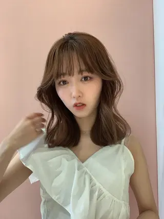 ミディアム レイヤー専門家 ダブルカラー修のヘアスタイル