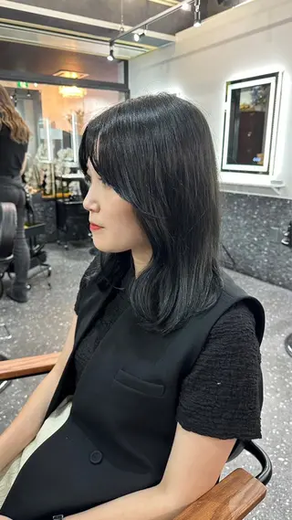 セミロング カラー 髪質改善⭐️縮毛矯正 中野⭐️Rinaのヘアスタイル