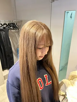 カラー 透明感ベージュ🤎 ナチュラルレイヤーのヘアスタイル