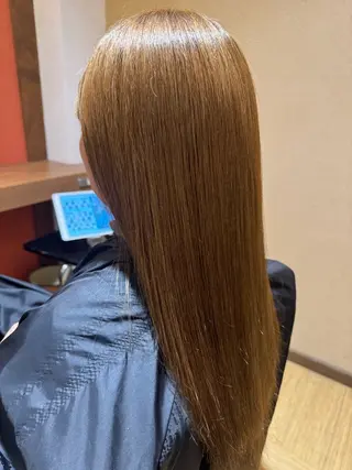 カラー 吉田 梨乃のヘアスタイル