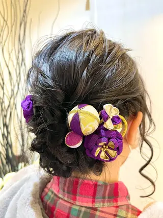 セミロング ヘアアレンジ 鶴﨑 美優亜のヘアスタイル