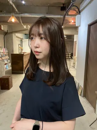 ロング KVELL ユナのヘアスタイル