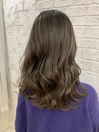 セミロング 🇺🇸ハイライト特 化美容師🇺🇸漆沢のヘアスタイル