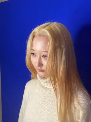 セミロング カラー KOGA／ パーマモデル募集のヘアスタイル