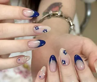 ネイル Pure&Rich Nailのネイルデザイン