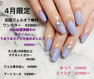 ネイル ネイルリボン 受付スタッフのネイルデザイン