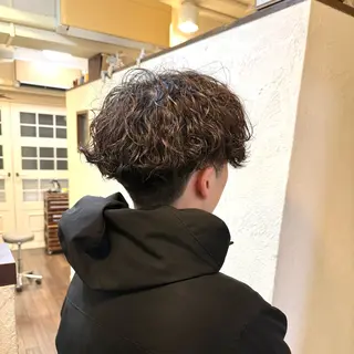ショート パーマ メンズ メンズ/スパイキー ショート/isseyのヘアスタイル