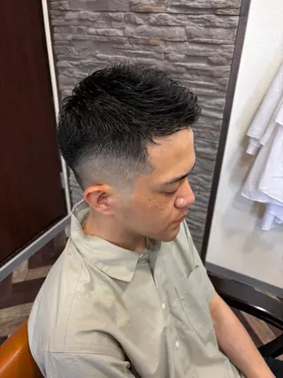ショート 師玉 功一のヘアスタイル