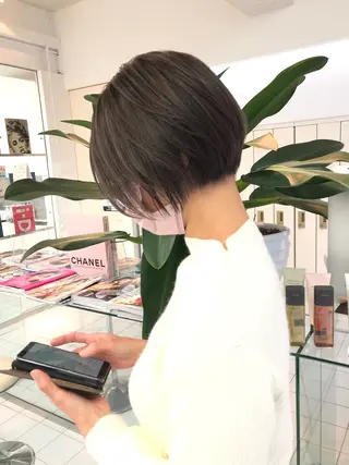 カラー 牛澤 優斗のヘアスタイル