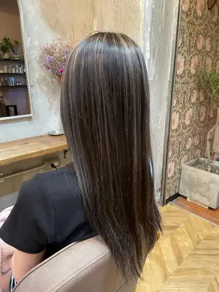 ロング カラー 雨宮花果/国立 透明感カラーのヘアスタイル