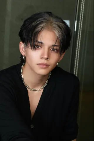 ショート カラー メンズ 湖城 恵吾のヘアスタイル