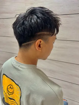 ショート メ イのヘアスタイル