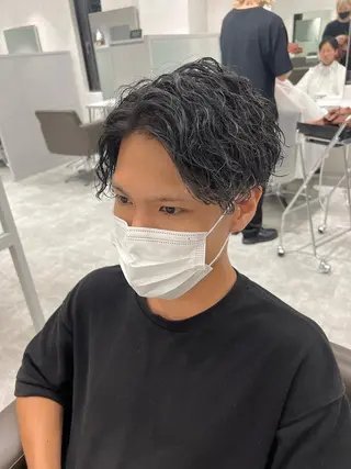 ショート カラー パーマ メンズ 関西センターパート メンズモデル募集のヘアスタイル