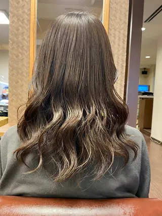 ロング カラー liL  hair サトウリョウタのヘアスタイル