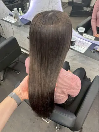 カラー ⋆✦ Leon カット¥1100のヘアスタイル