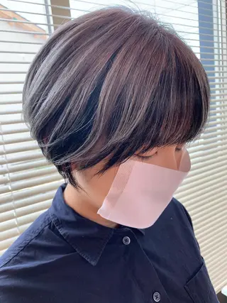 ショート カラー ROUTE ルートのヘアスタイル