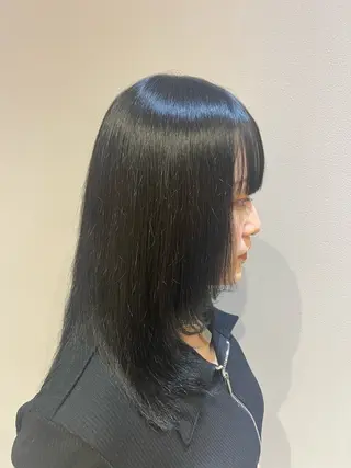 セミロング カラー Chere 金剛店 髙木翌のヘアスタイル