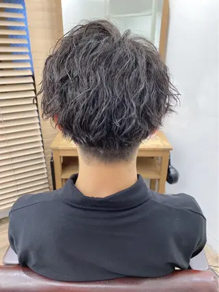 ショート パーマ メンズ ハイライト⭐️上野 高広のヘアスタイル