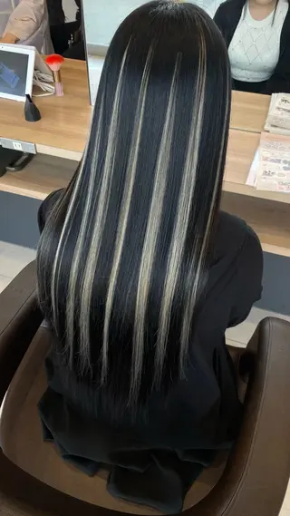 苗村 梨愛のヘアスタイル